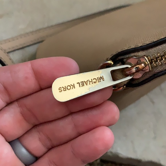 Michael kors cross body - Picture 5 of 16